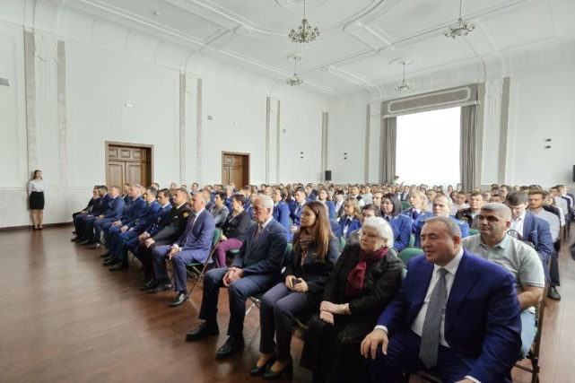 Открытие бюста выдающего юриста Анатолия Кони, Владивосток
