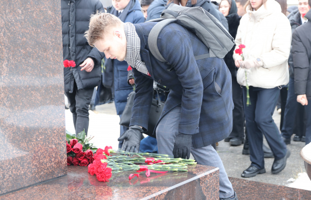 В Санкт-Петербурге прошли мероприятия, посвященные 181-й годовщине со дня рождения Анатолия Кони В Санкт-Петербурге прошли мероприятия, посвященные 181-й годовщине со дня рождения Анатолия Кони