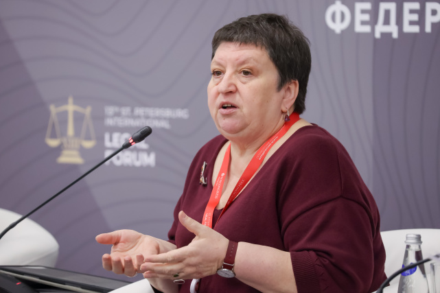 На юридическом Форуме обсудили эффективные механизмы повышения уровня доверия людей к организаторам благотворительной деятельности