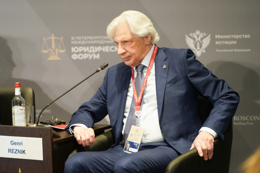 ZH_09537.jpg