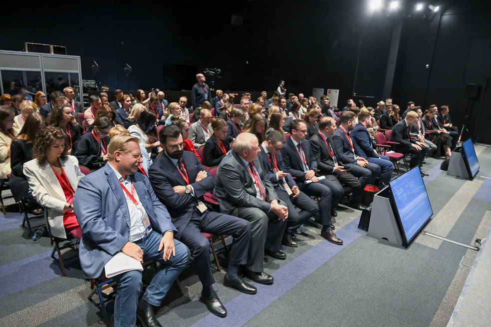 В рамках XIII Петербургского международного юридического форума состоялась панельная сессия «Эпоха маркетплейсов: право или технологии?»