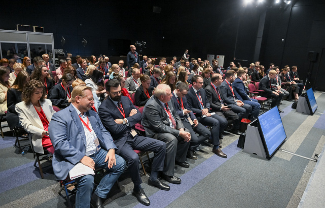 В рамках XIII Петербургского международного юридического форума состоялась панельная сессия «Эпоха маркетплейсов: право или технологии?»