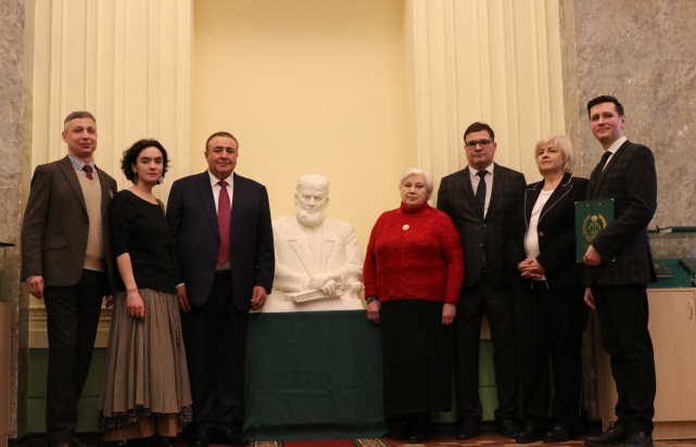 В Санкт-Петербурге прошли мероприятия, посвященные 181-й годовщине со дня рождения Анатолия Кони В Санкт-Петербурге прошли мероприятия, посвященные 181-й годовщине со дня рождения Анатолия Кони