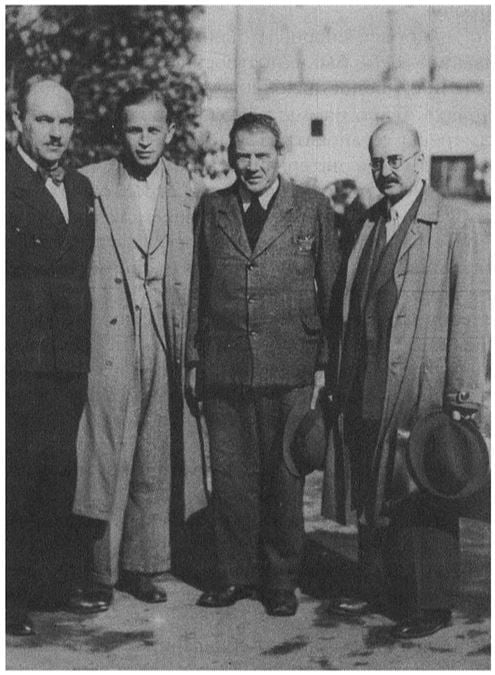 Руководство НТС. Слева направо: В.М. Байдалаков (председатель), С.А. Субботин, М.А. Георгиевский, А.Э. Вюрглер (руководитель польского отделения). Пер. пол. XX в.